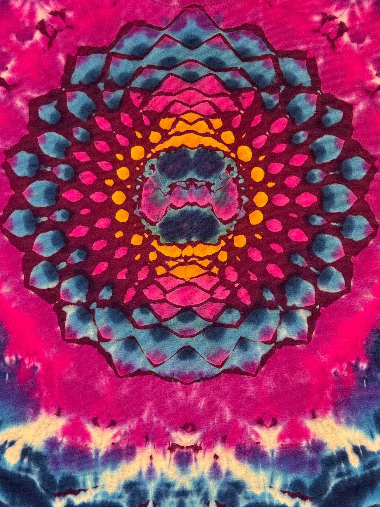 L - burgundy reverse dyed mandala cosmic roll combo tee