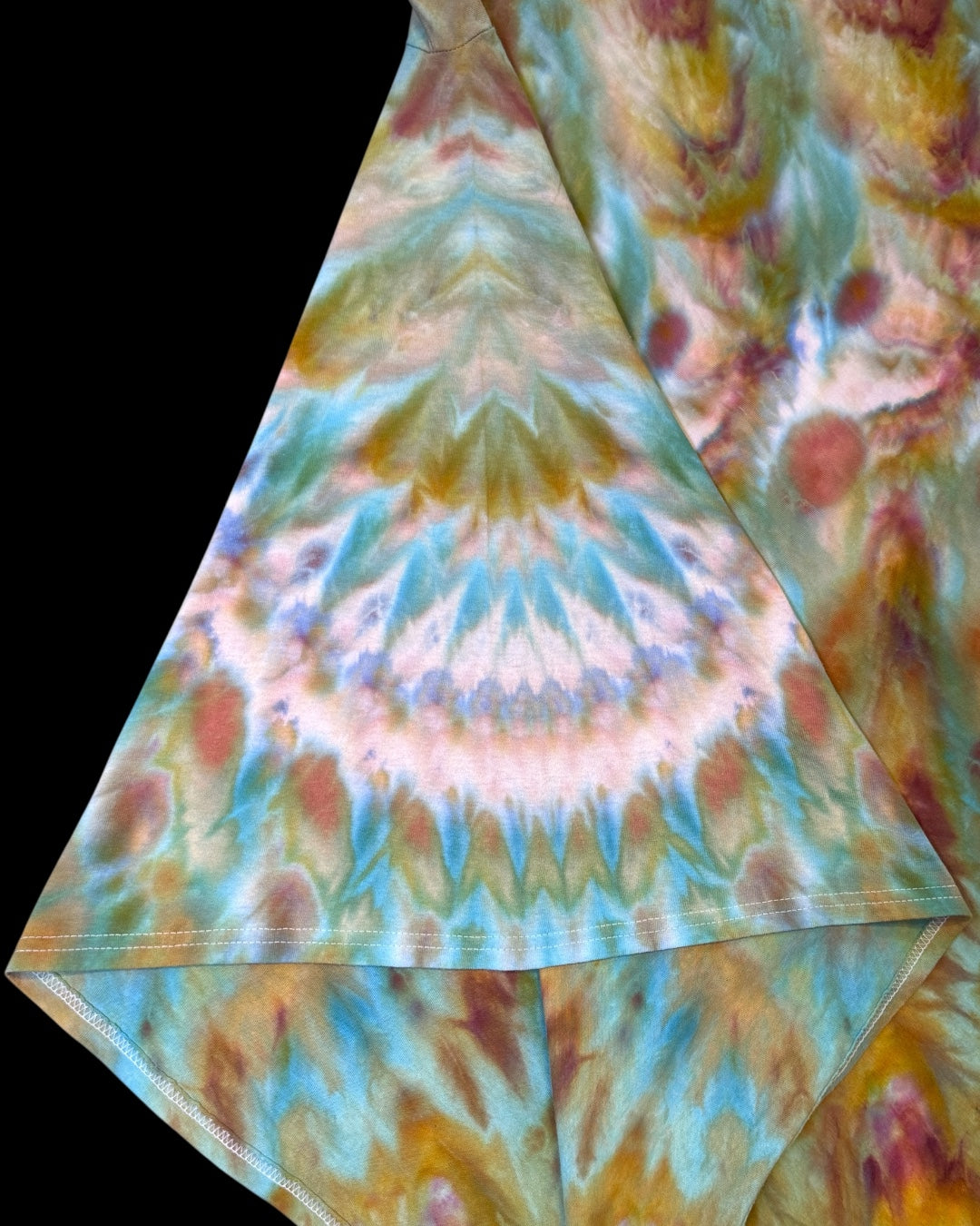 XXL - ice dyed herbaceous warrior princess cosmic roll tee