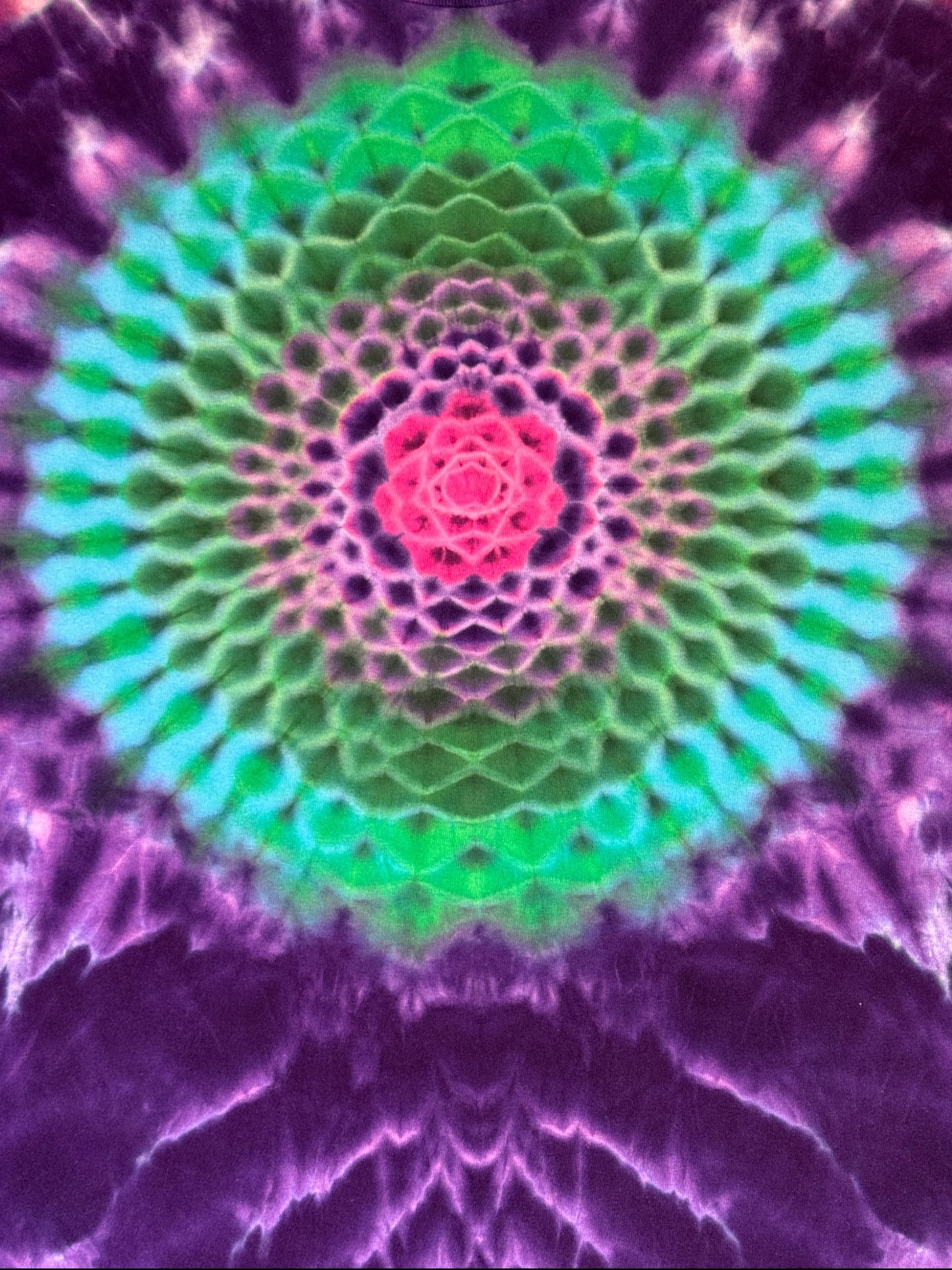 XL - green super mandala mini mandala tee
