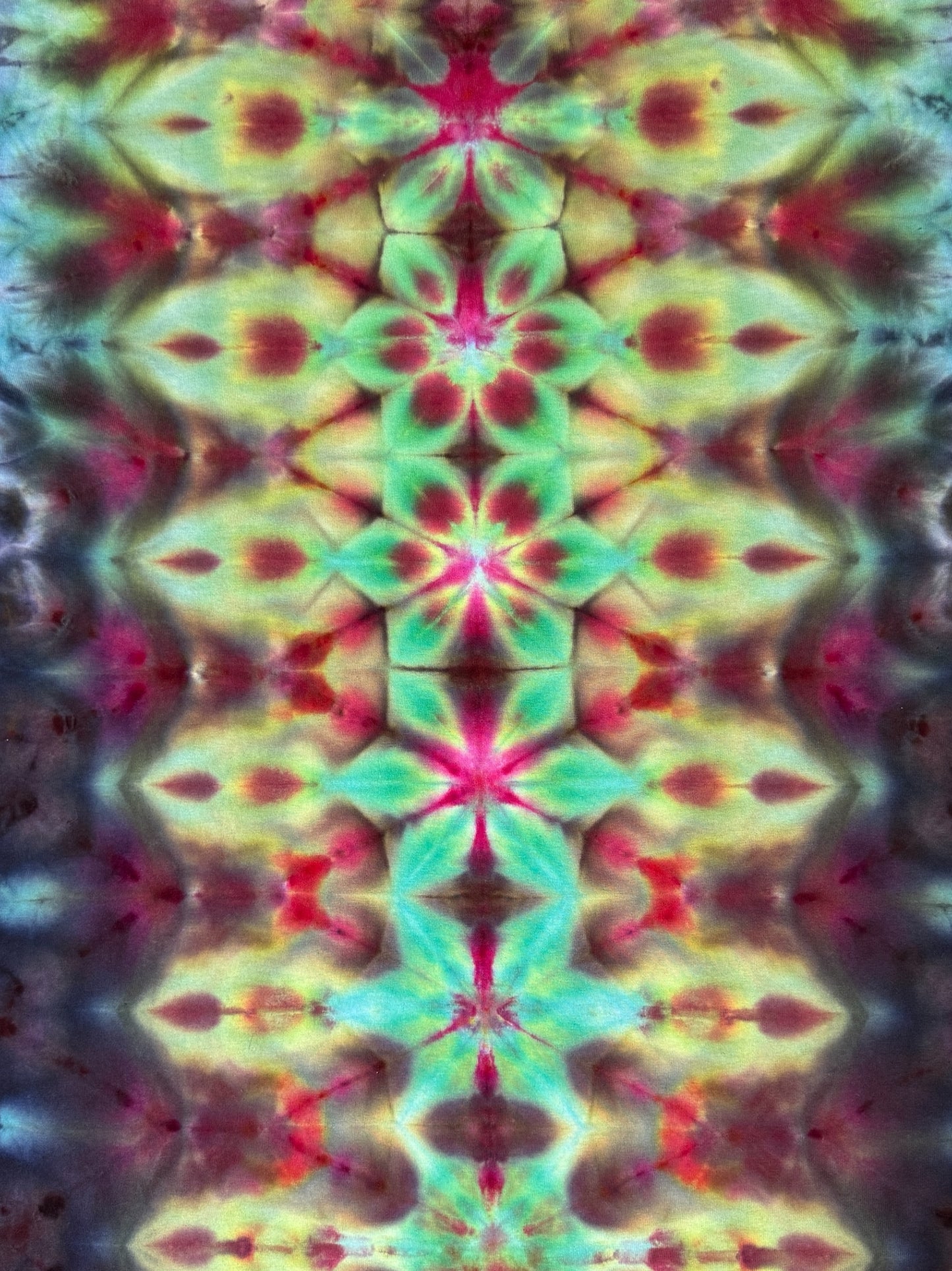 XXL - ice dyed mandala cosmic roll and klink combo tee