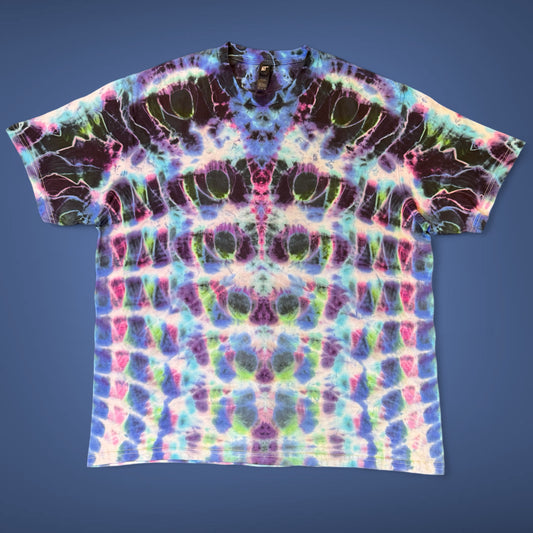 XL - cosmic watcher tee