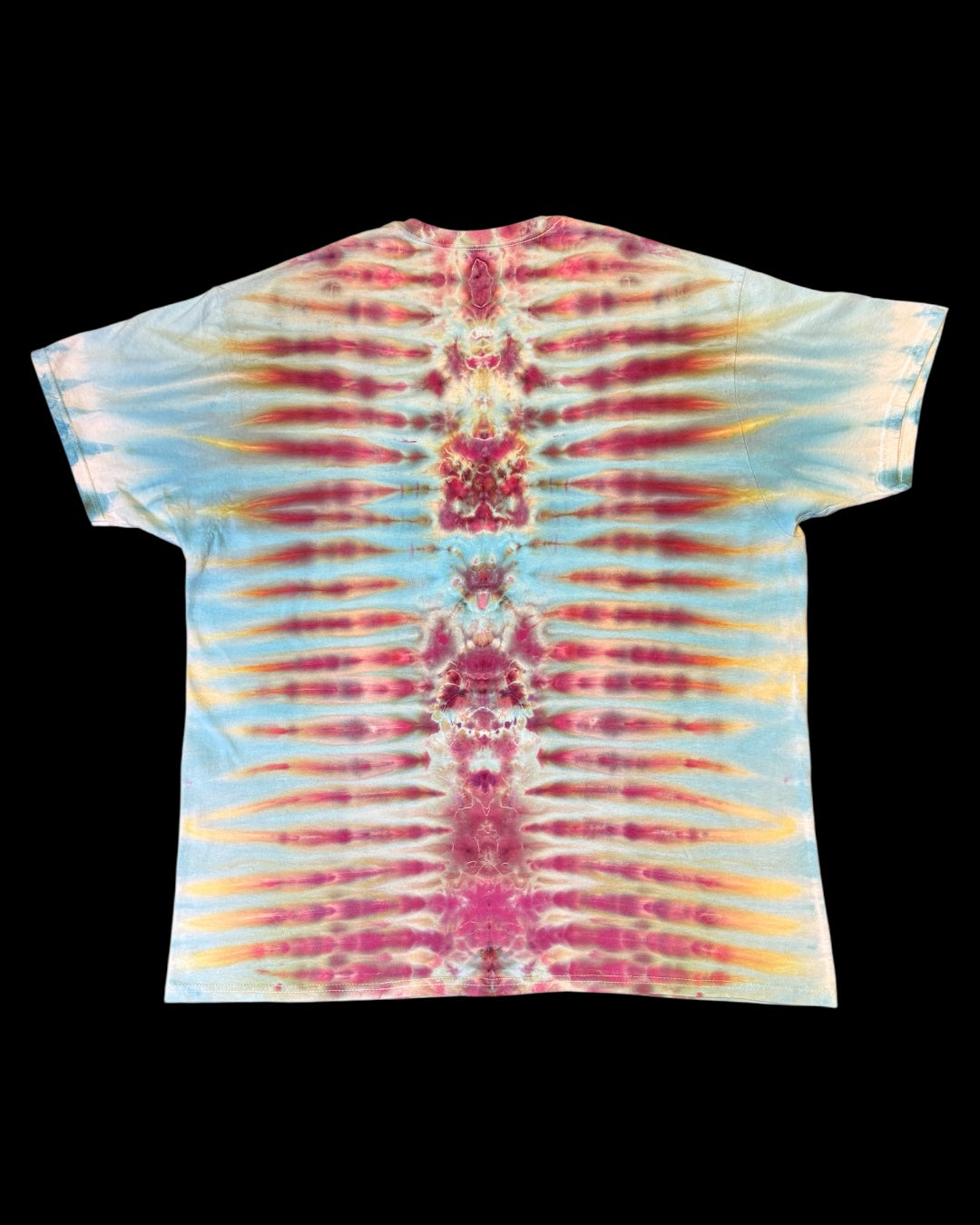 XXL - ice dyed pleated trip totem tee