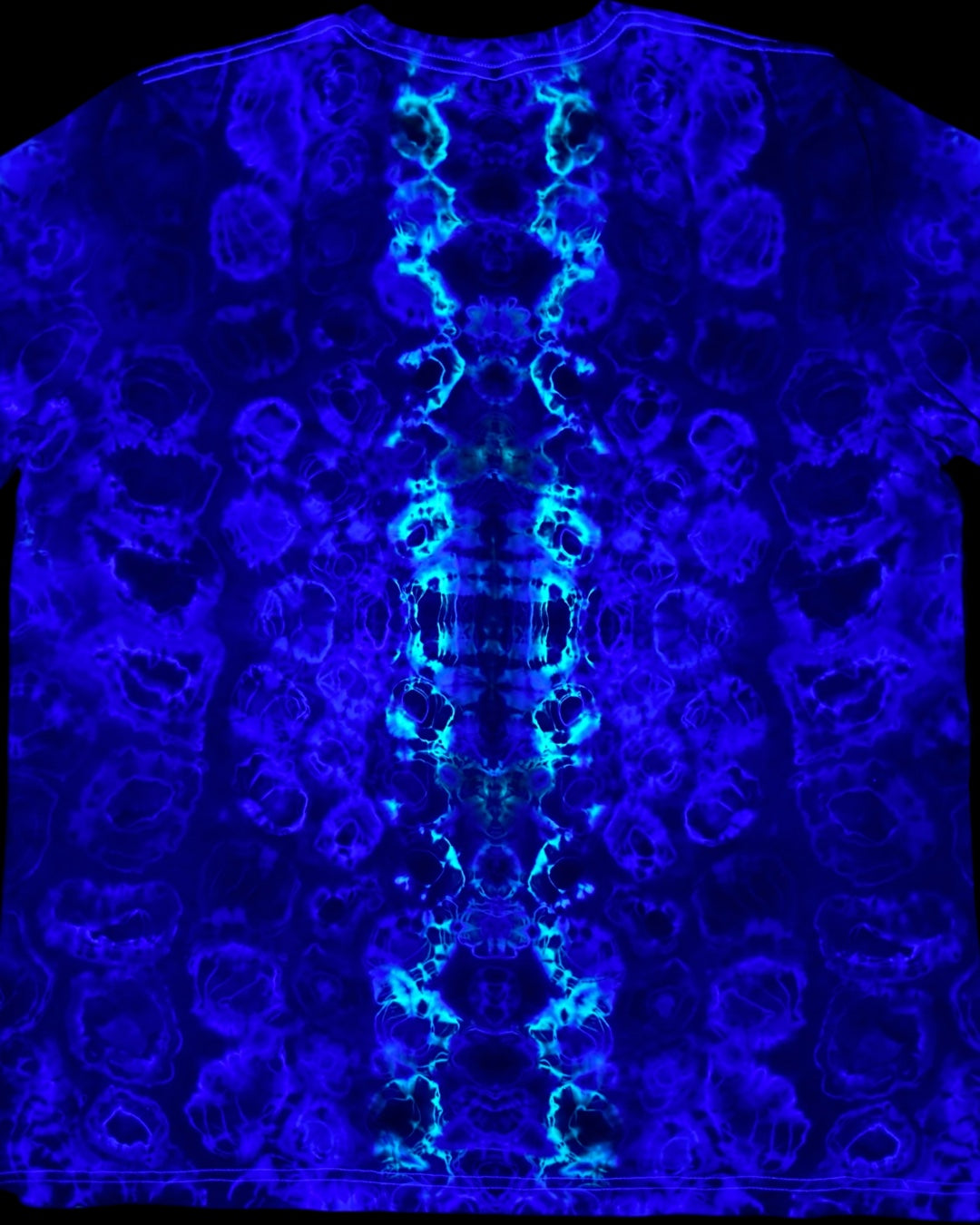 XL - navy overdyed mandala, kenney, trip combo tee with glowing spine