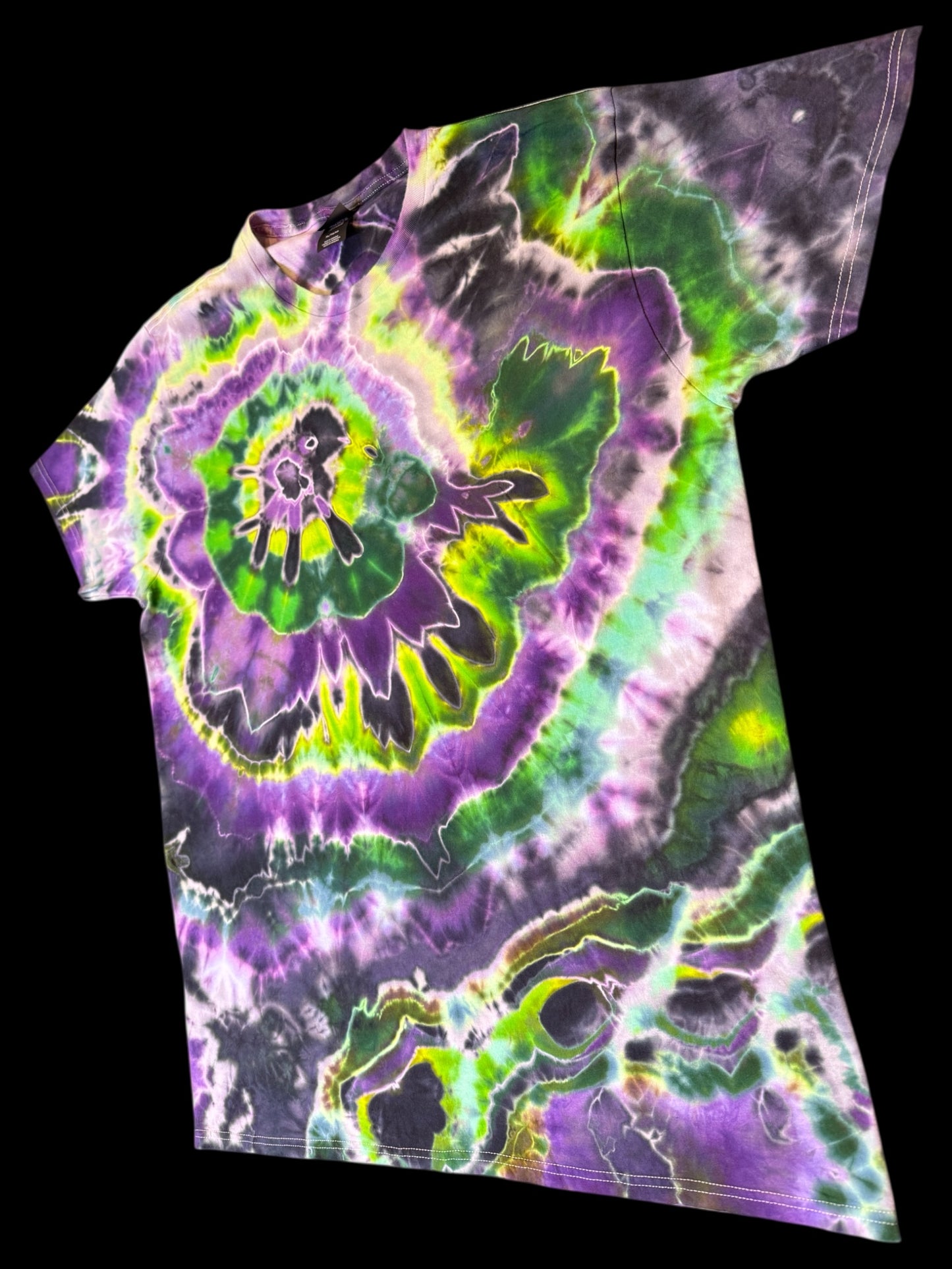 XL - liquid dyed nautilus 2 tee