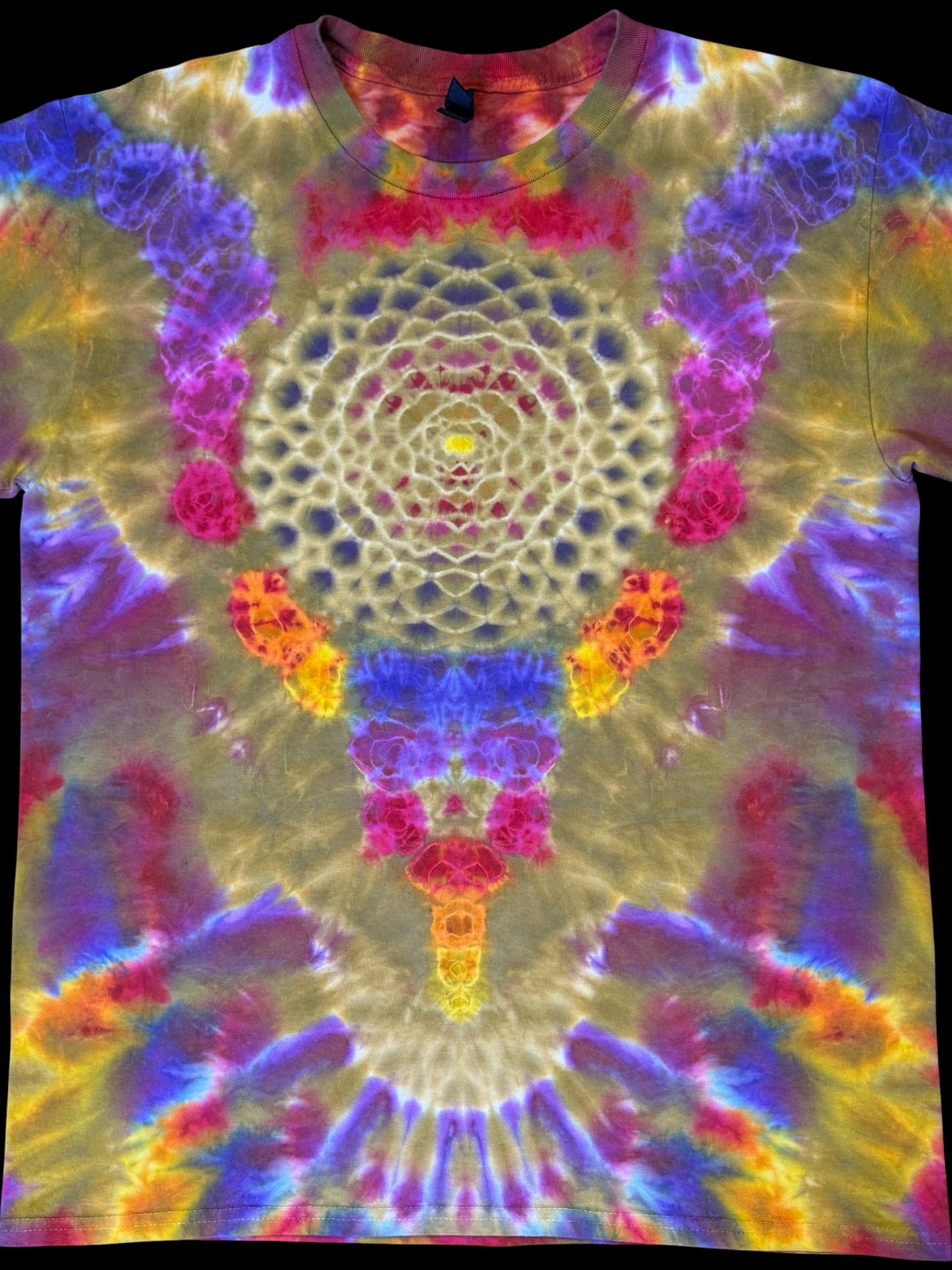 L - golden mandala kenney cosmic combo tee