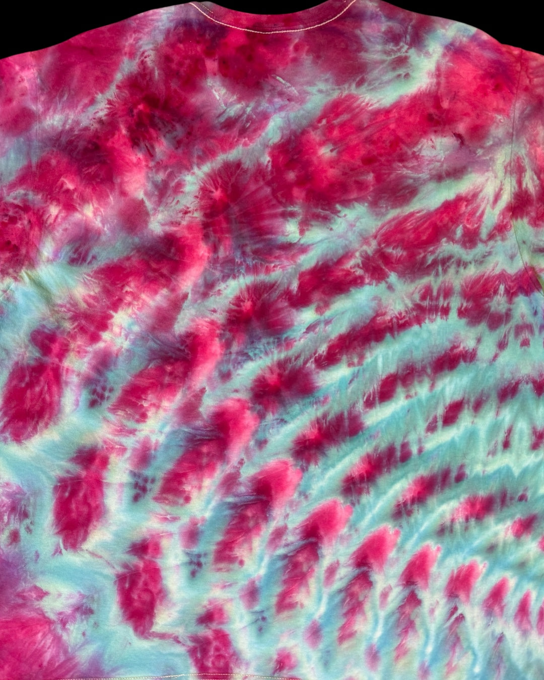 XXL - ice dyed side cosmic roll tee