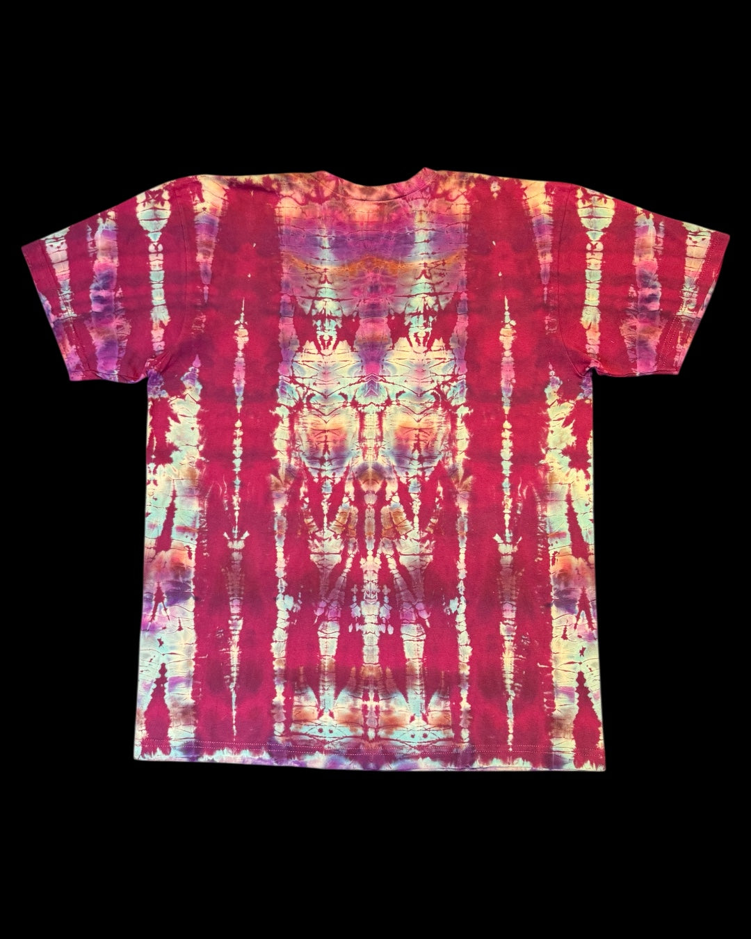 L - ladies’ fit red reversed ice dyed pleated shibori vee