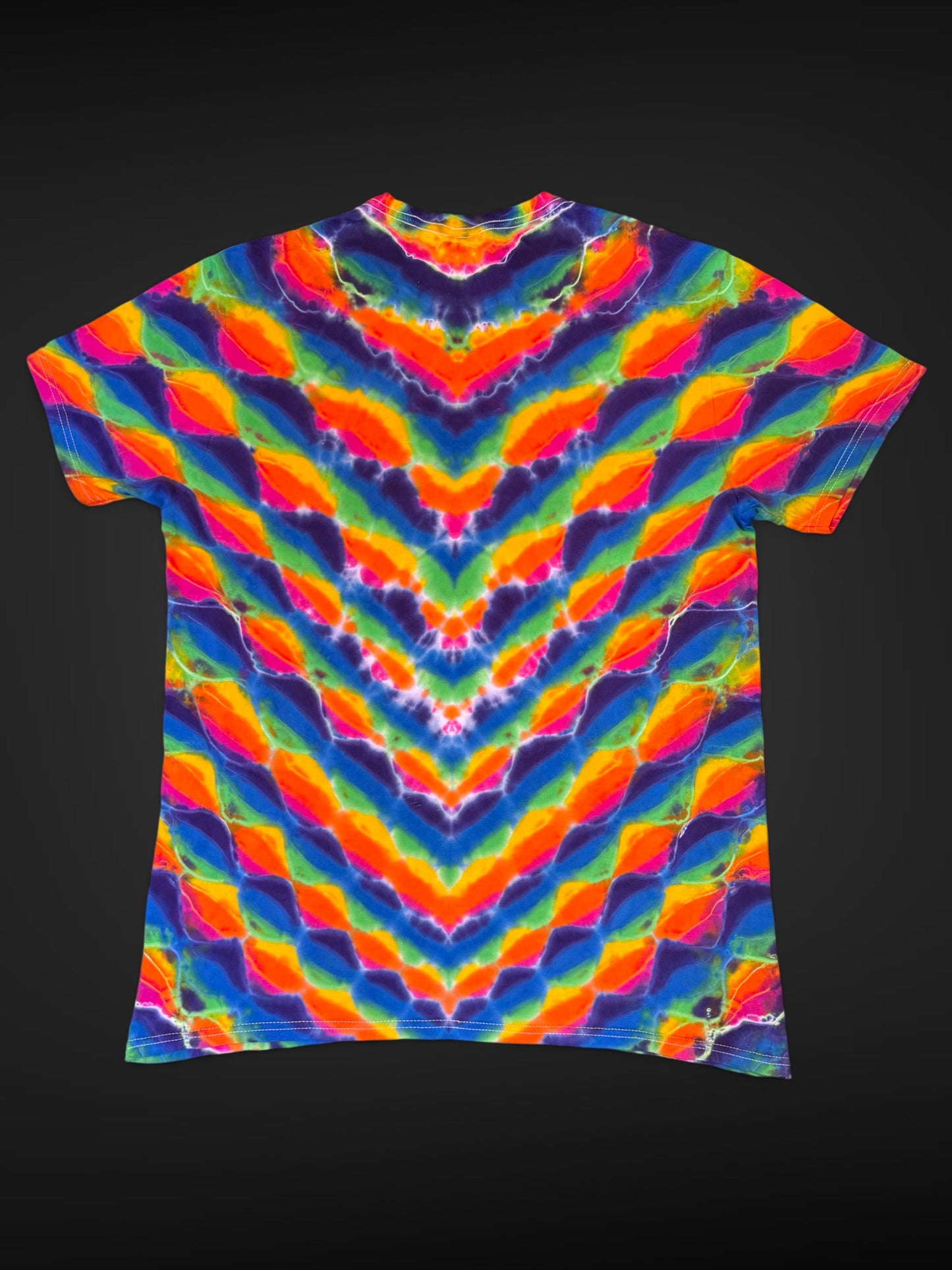 L - rainbow cosmic style tee