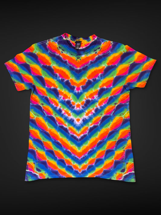 L - rainbow cosmic style tee