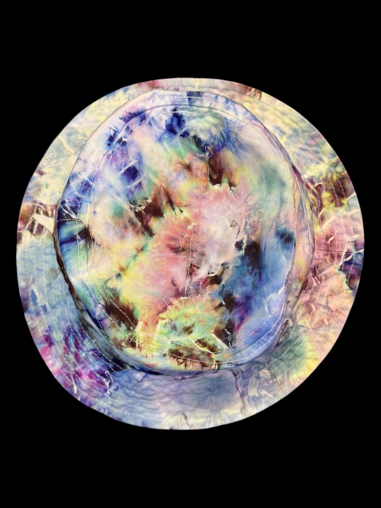 ice dyed bucket hat - kaleidoscope eyes/periwinkle