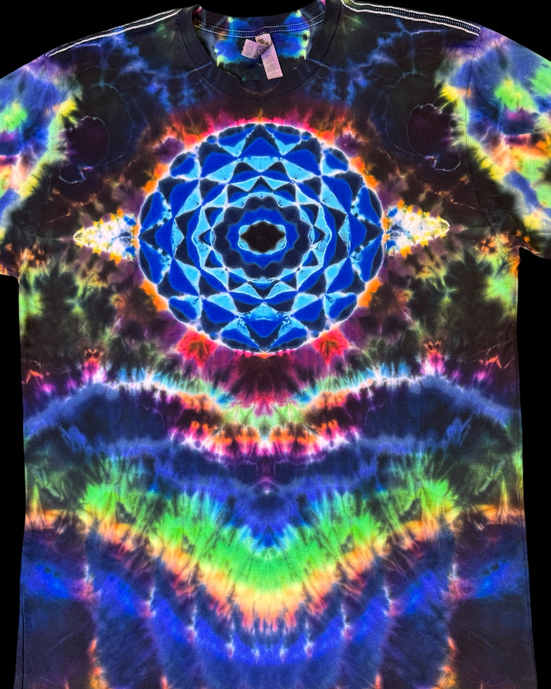 L - mandala cosmic roll with kenney style honeycomb spine tee