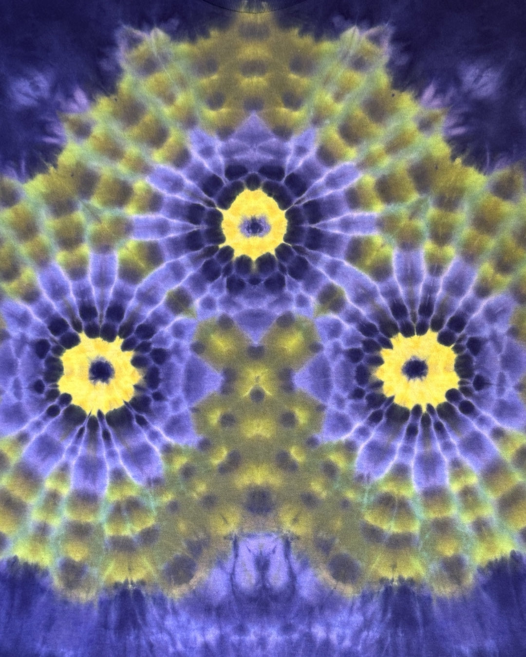 XL - uv reactive triple-dala with a phat spine combo tee