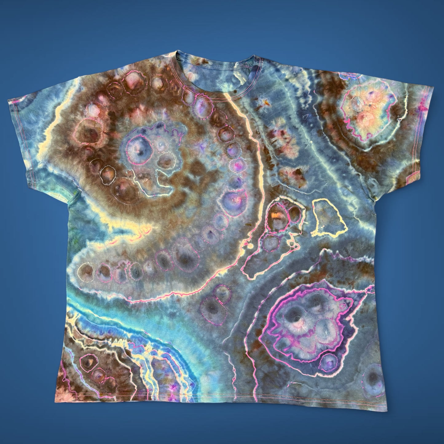 XXL - pink reverse dyed nautical nautilus geode tee