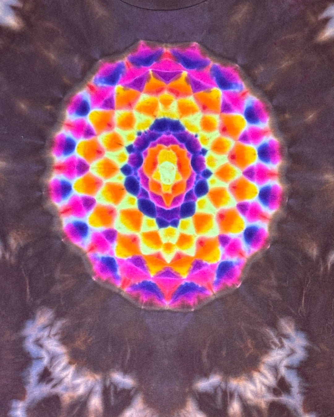 XL - liquid dyed oval-dala tee