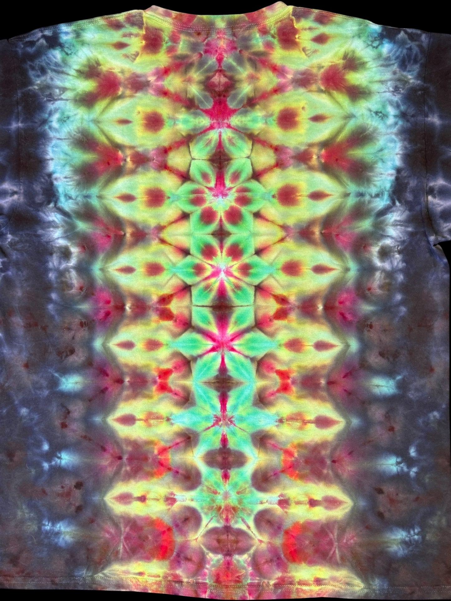 XXL - ice dyed mandala cosmic roll and klink combo tee