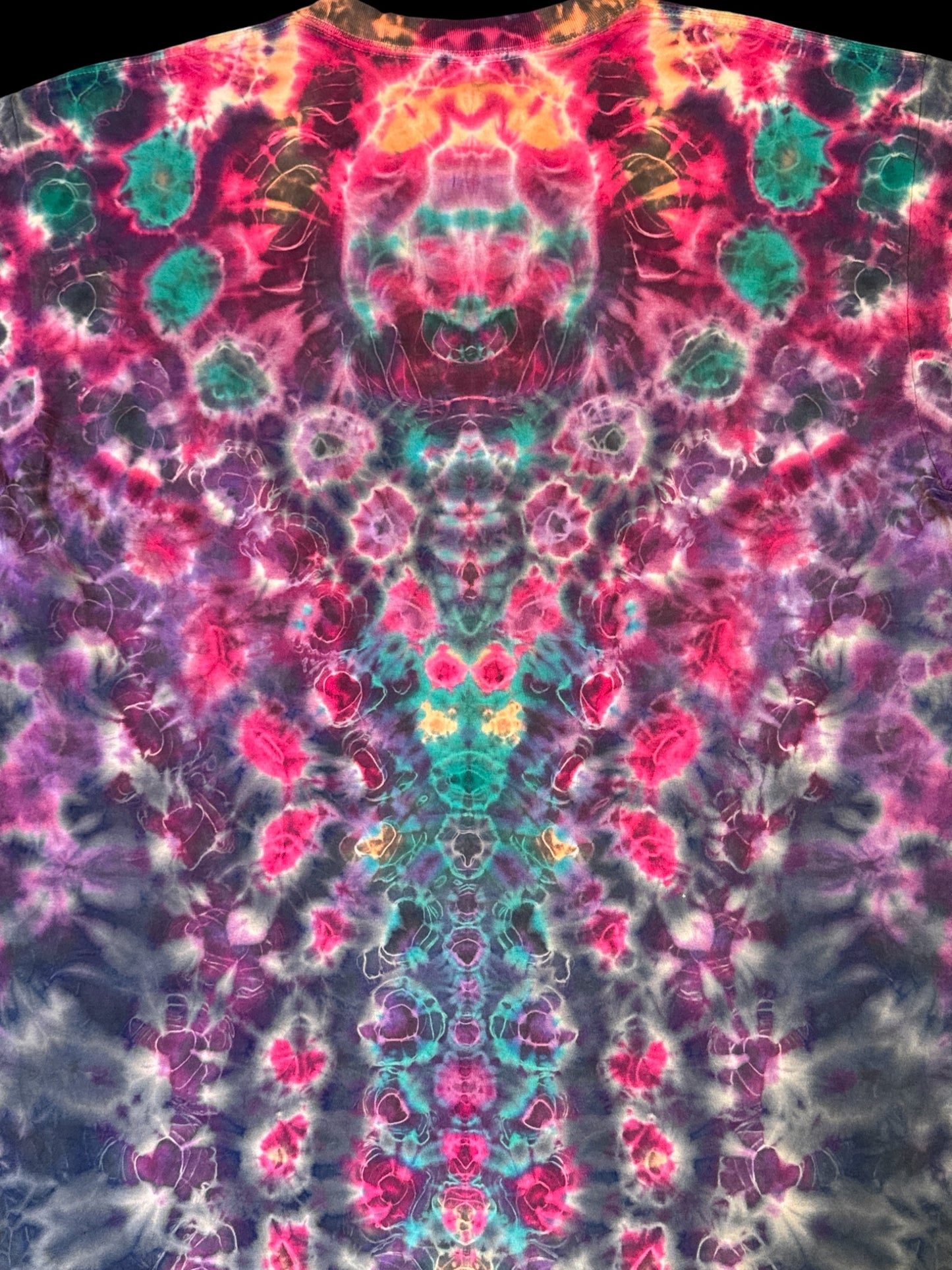 XL - cosmic kenney style tee