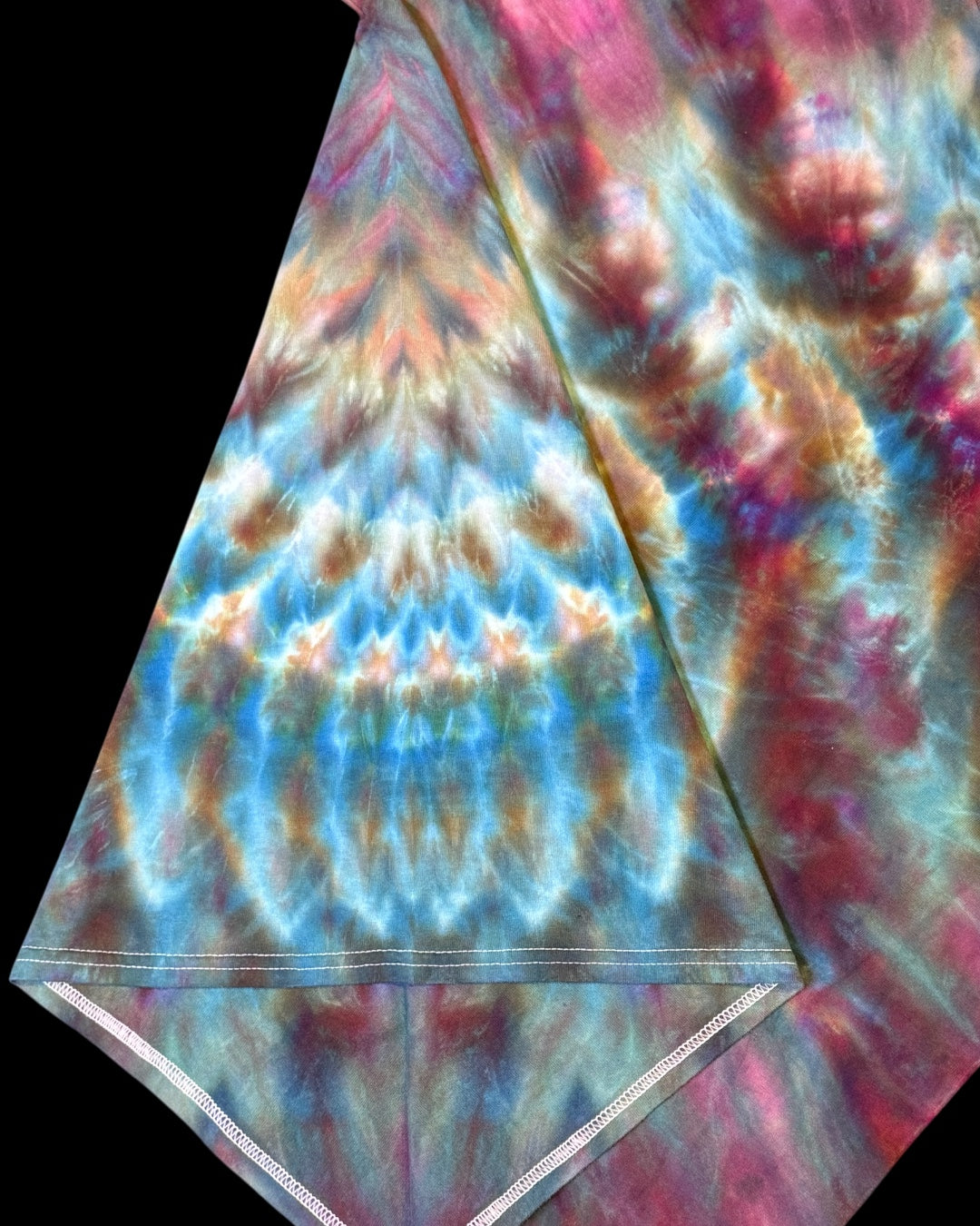 L - ice dyed mindbender black opal cosmic rolled tee