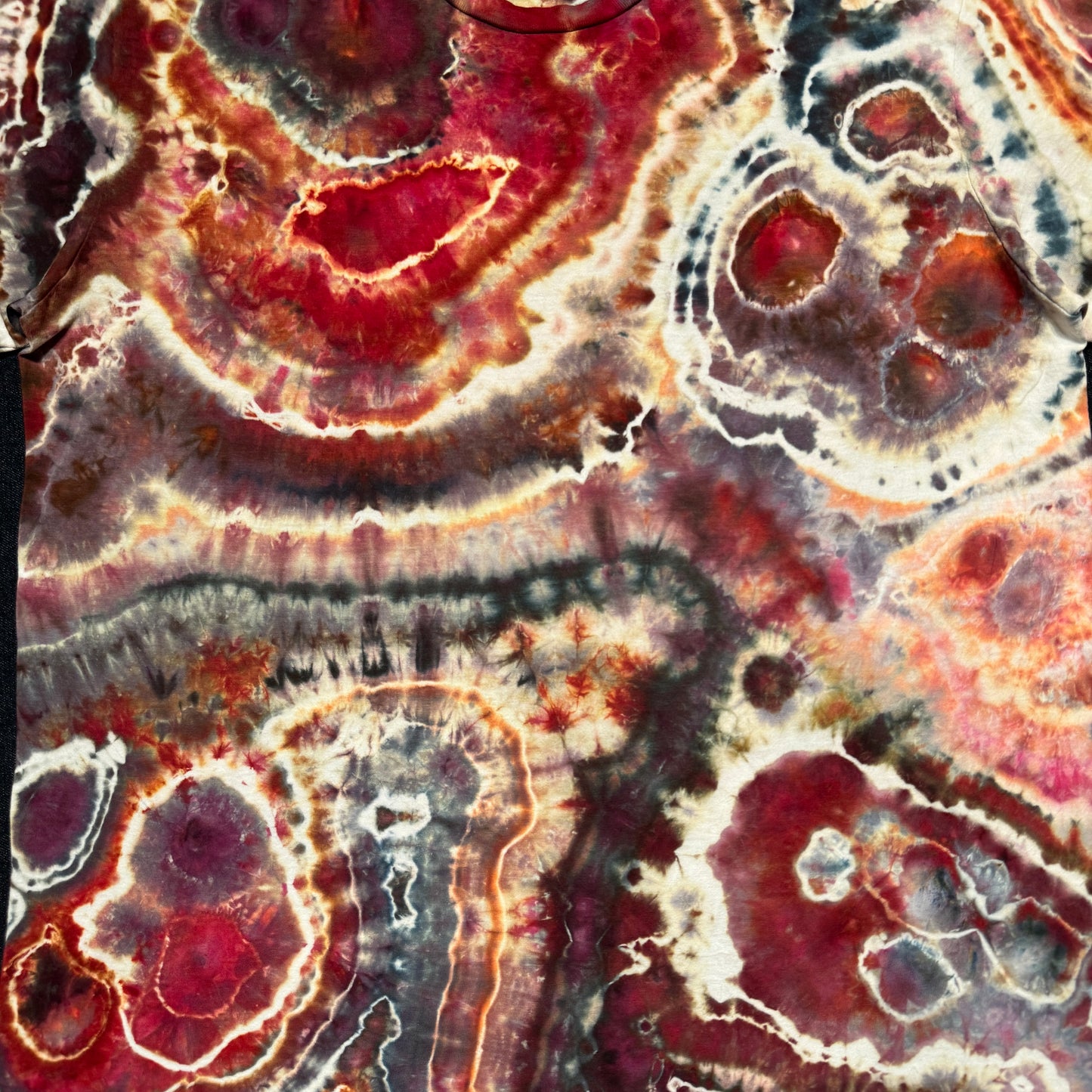 L - ice dyed rhodochrosite geode tee