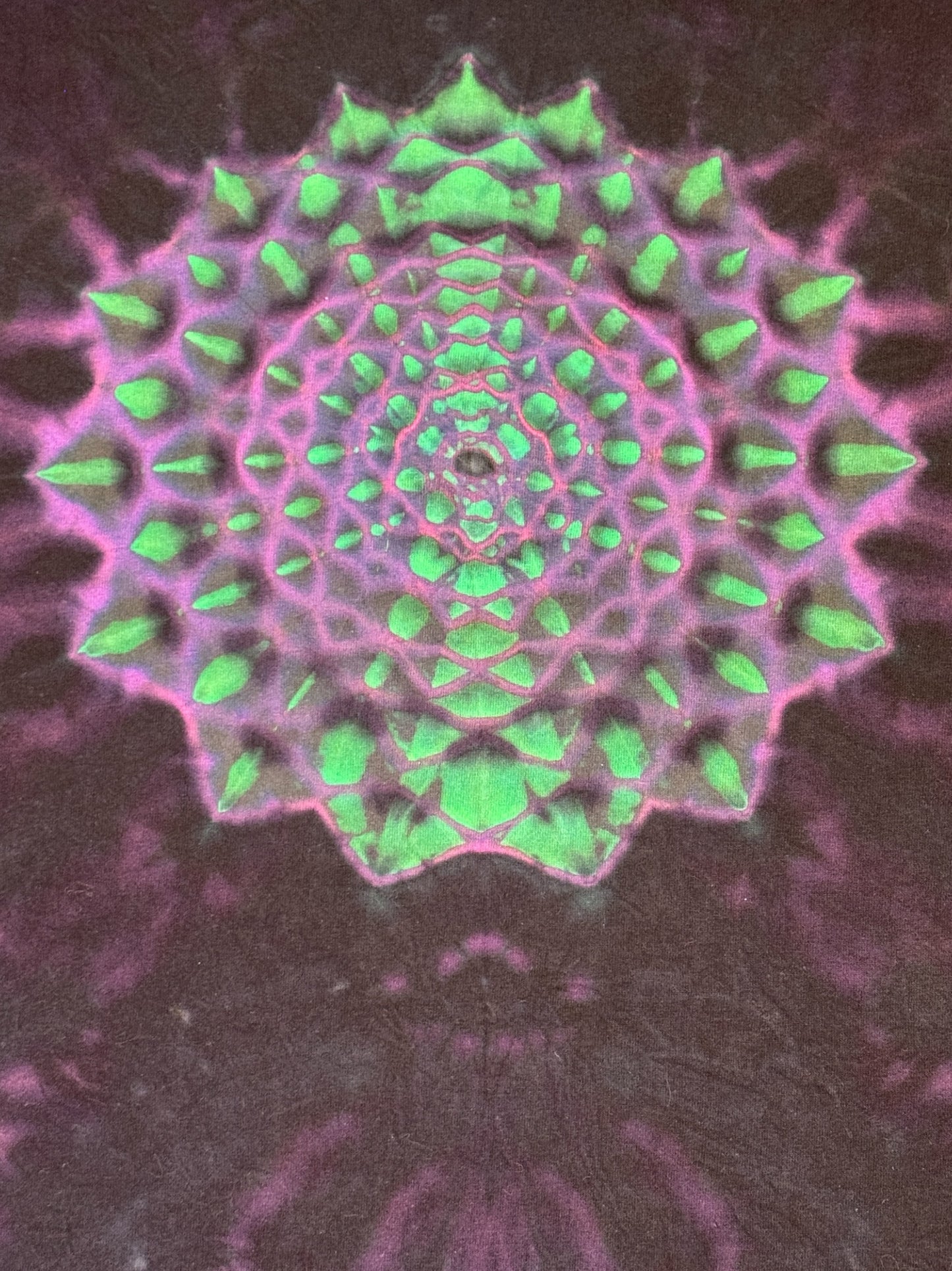 L - pink reversed mandala cosmic star combo tee