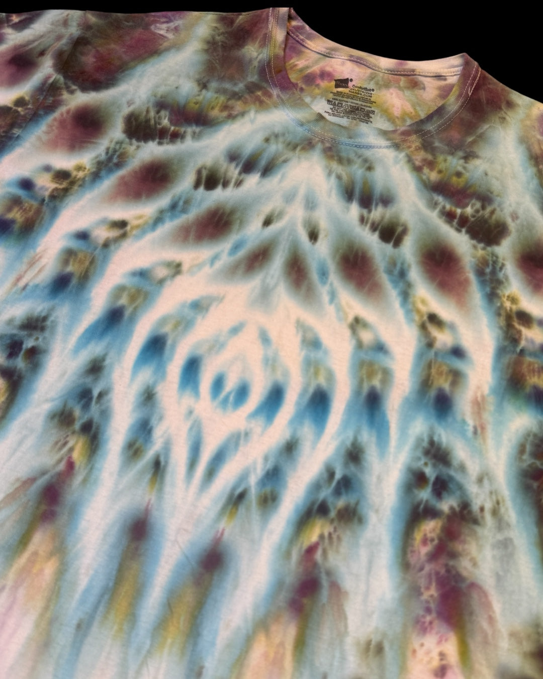 XXL - iced and gravity dyed cosmic rolled tee