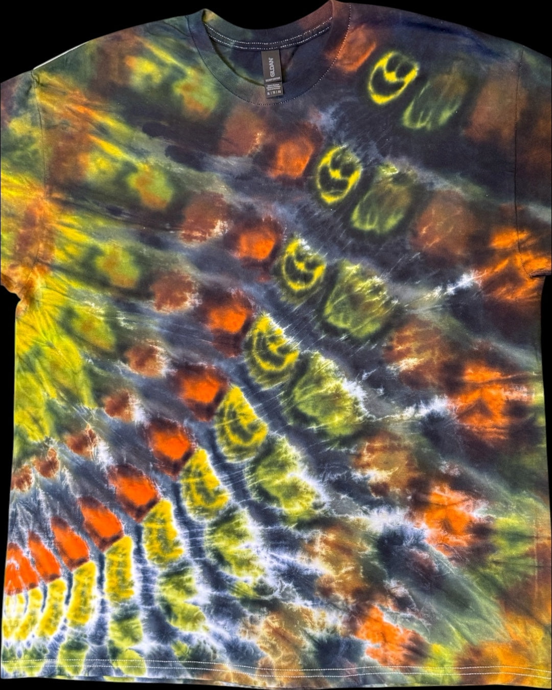 XL - shiny happy cosmic roll tee