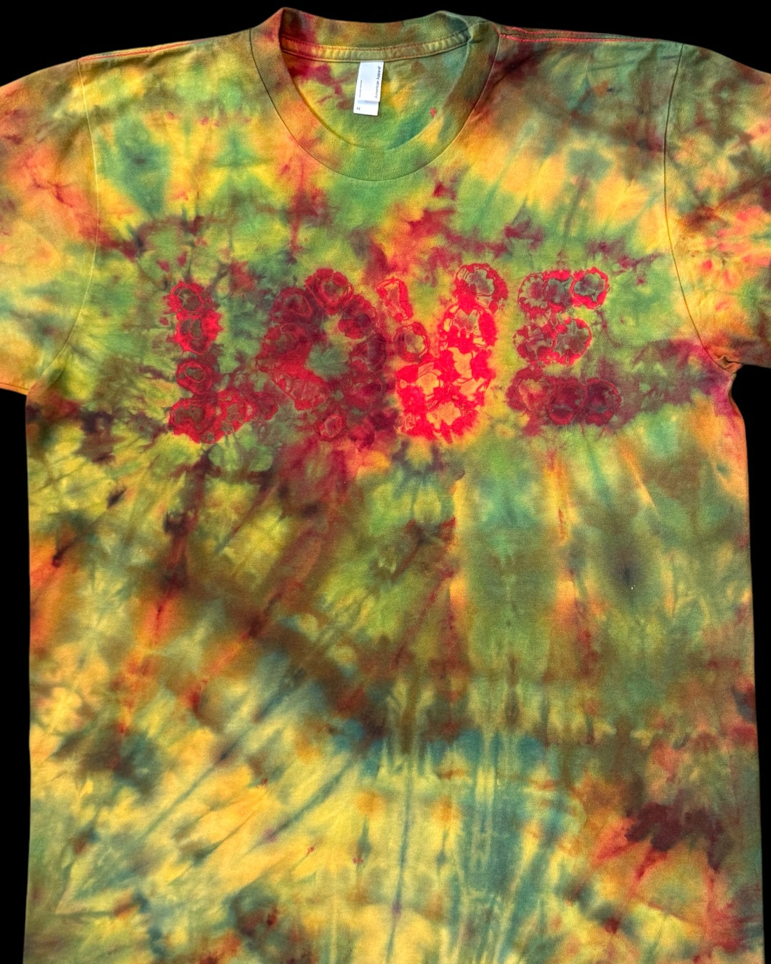 M - red reversed ice dyed ‘love’ tee