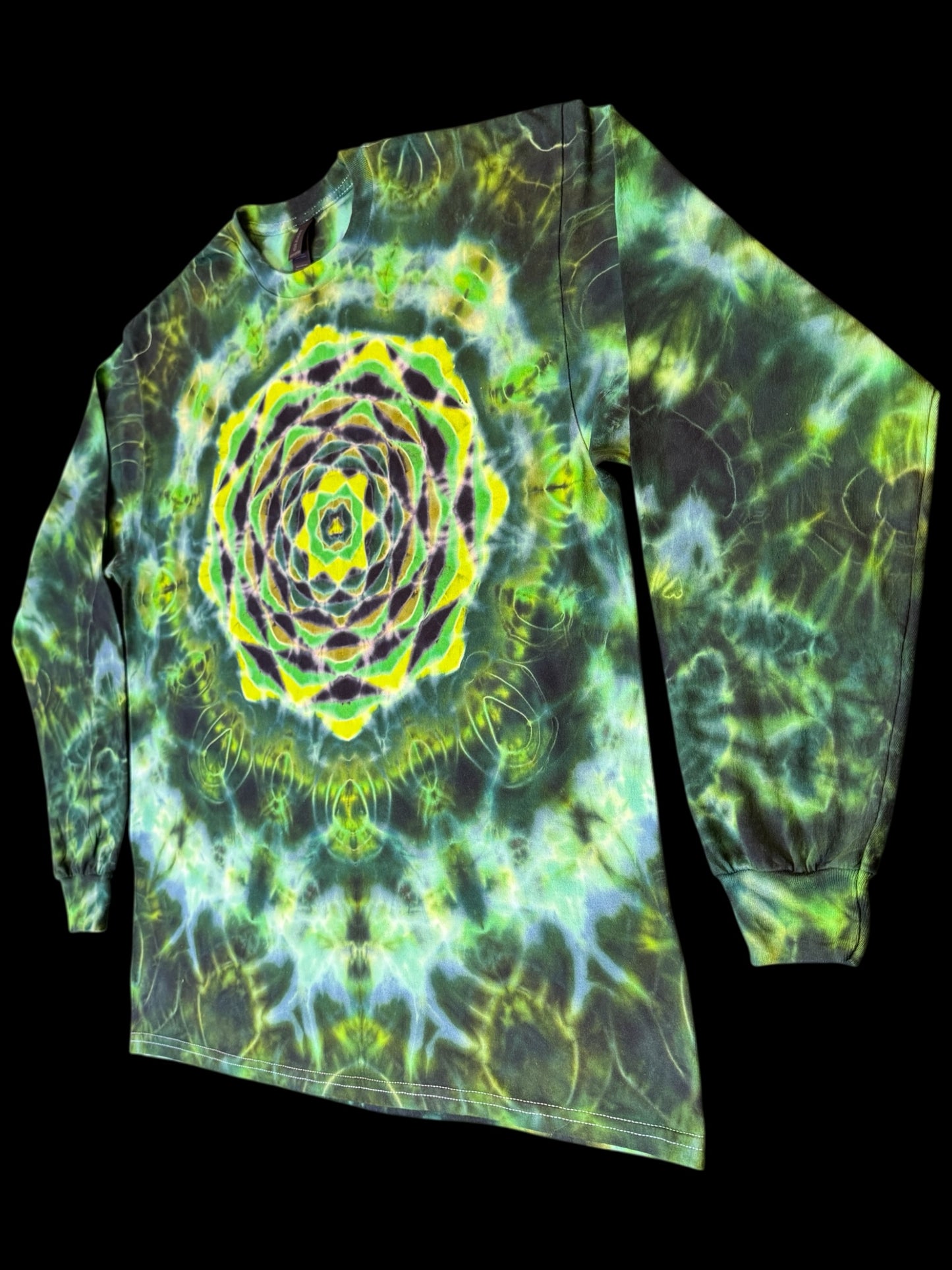 XL - green mandala machine long sleeve tee