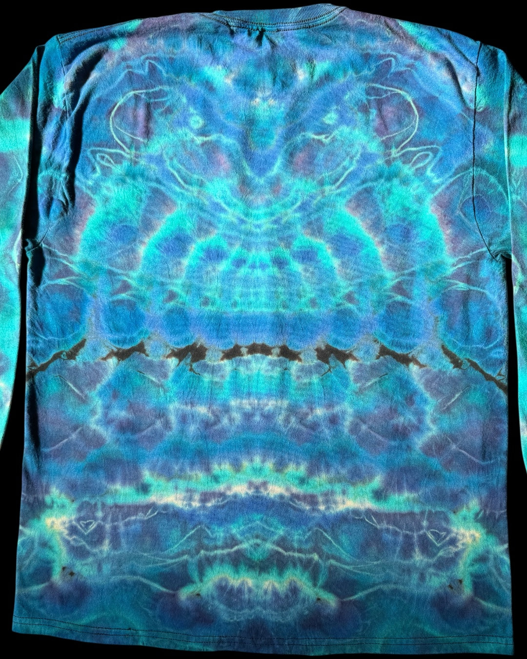 L - reverse dyed blue skies mandala cosmic rolled combo long sleeve tee