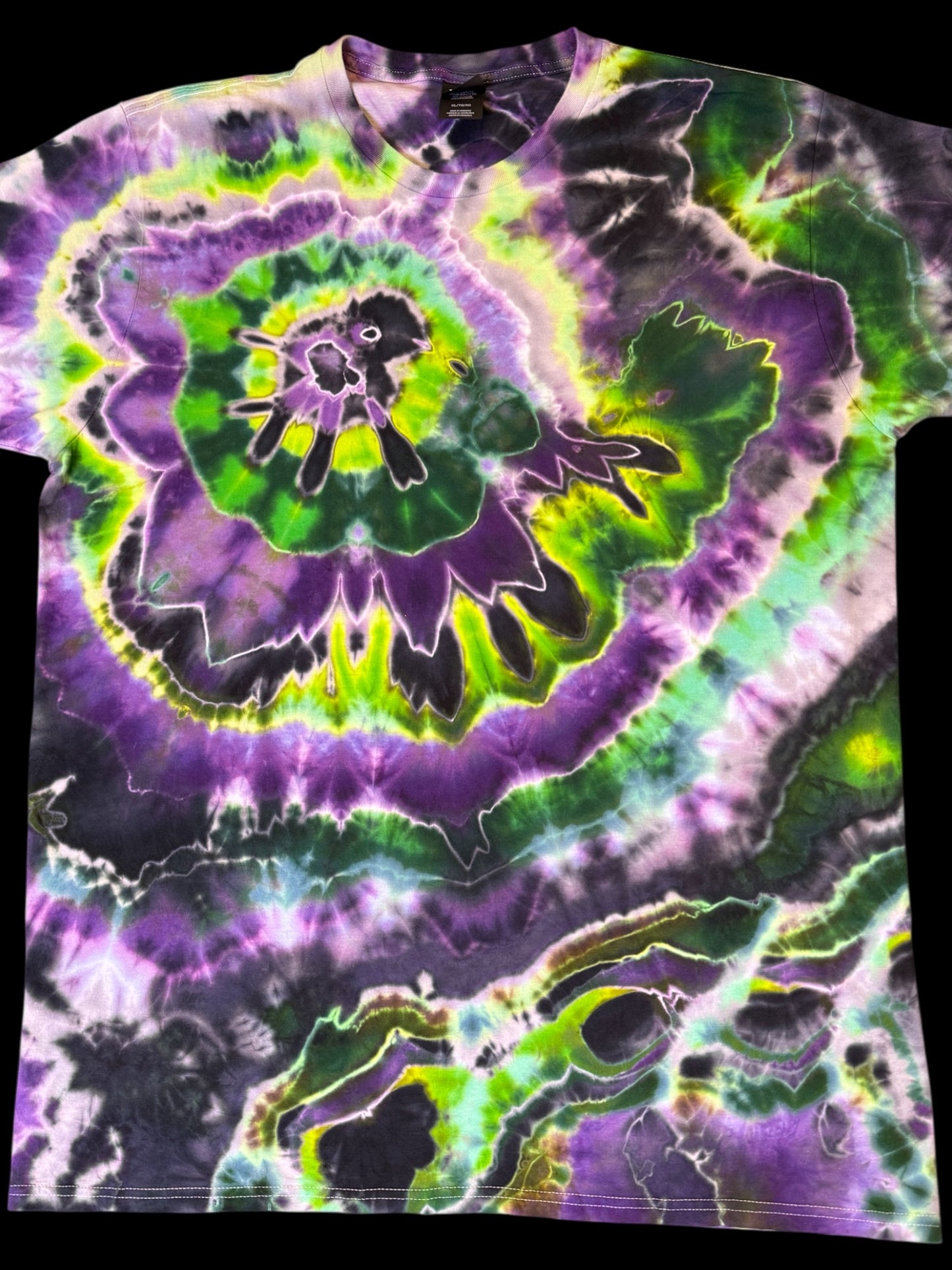 XL - liquid dyed nautilus 2 tee