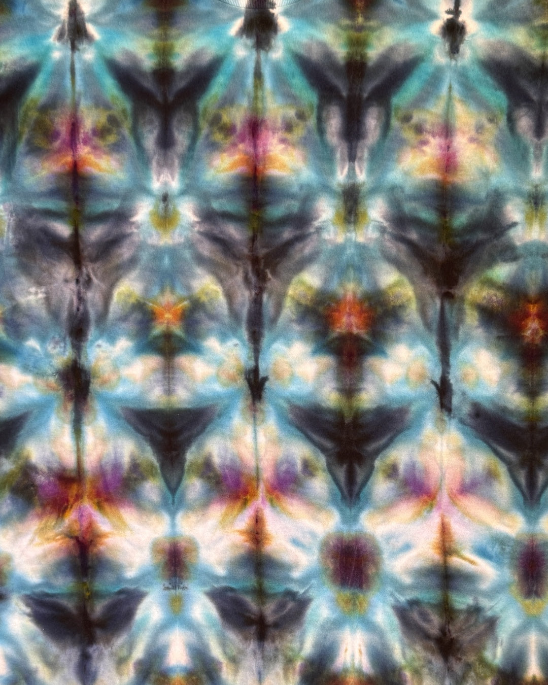 XL - ice dyed avalon alchemist sekka shibori tee