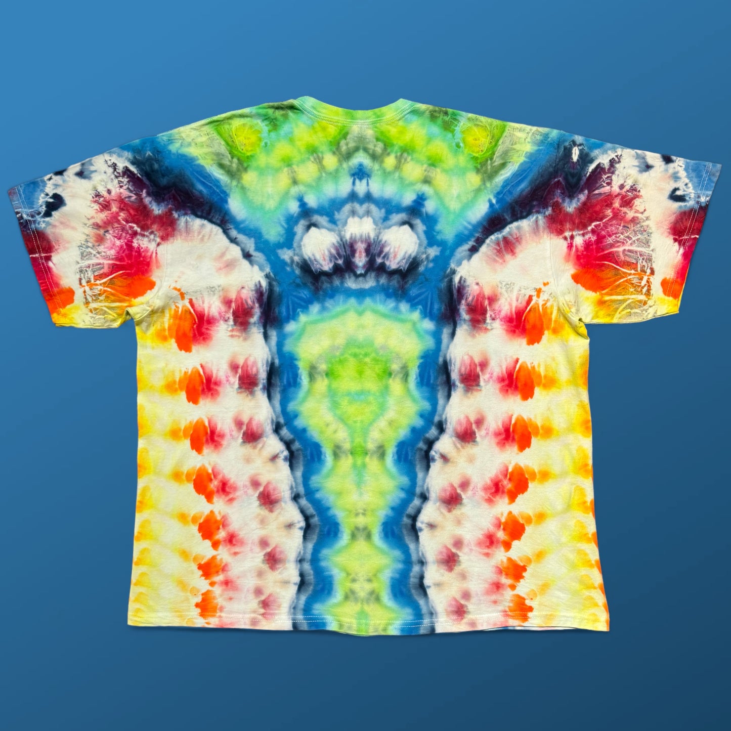 XXL - ice dyed cosmic rainbow tee