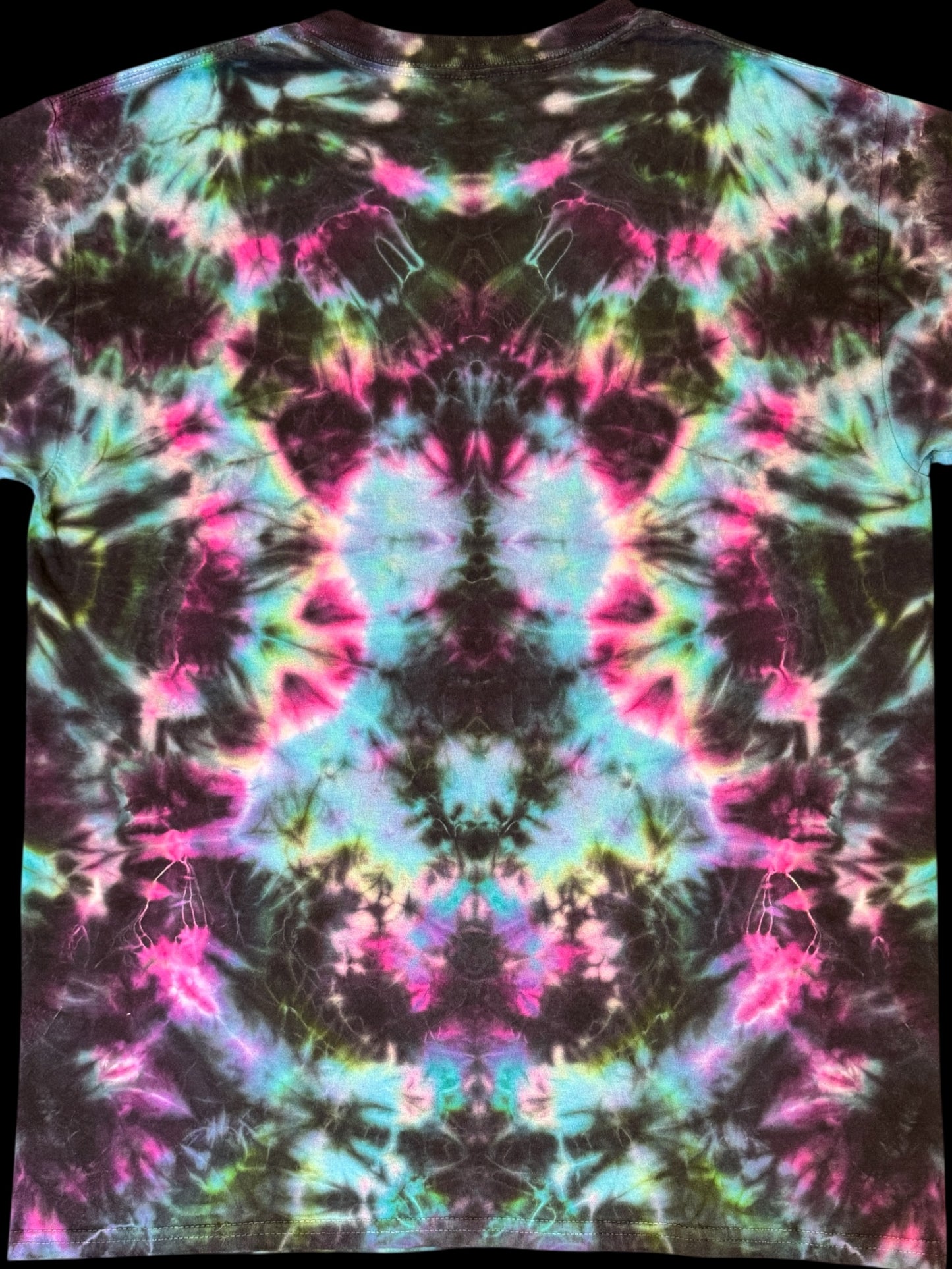 L - five pointer mandala trip combo tee