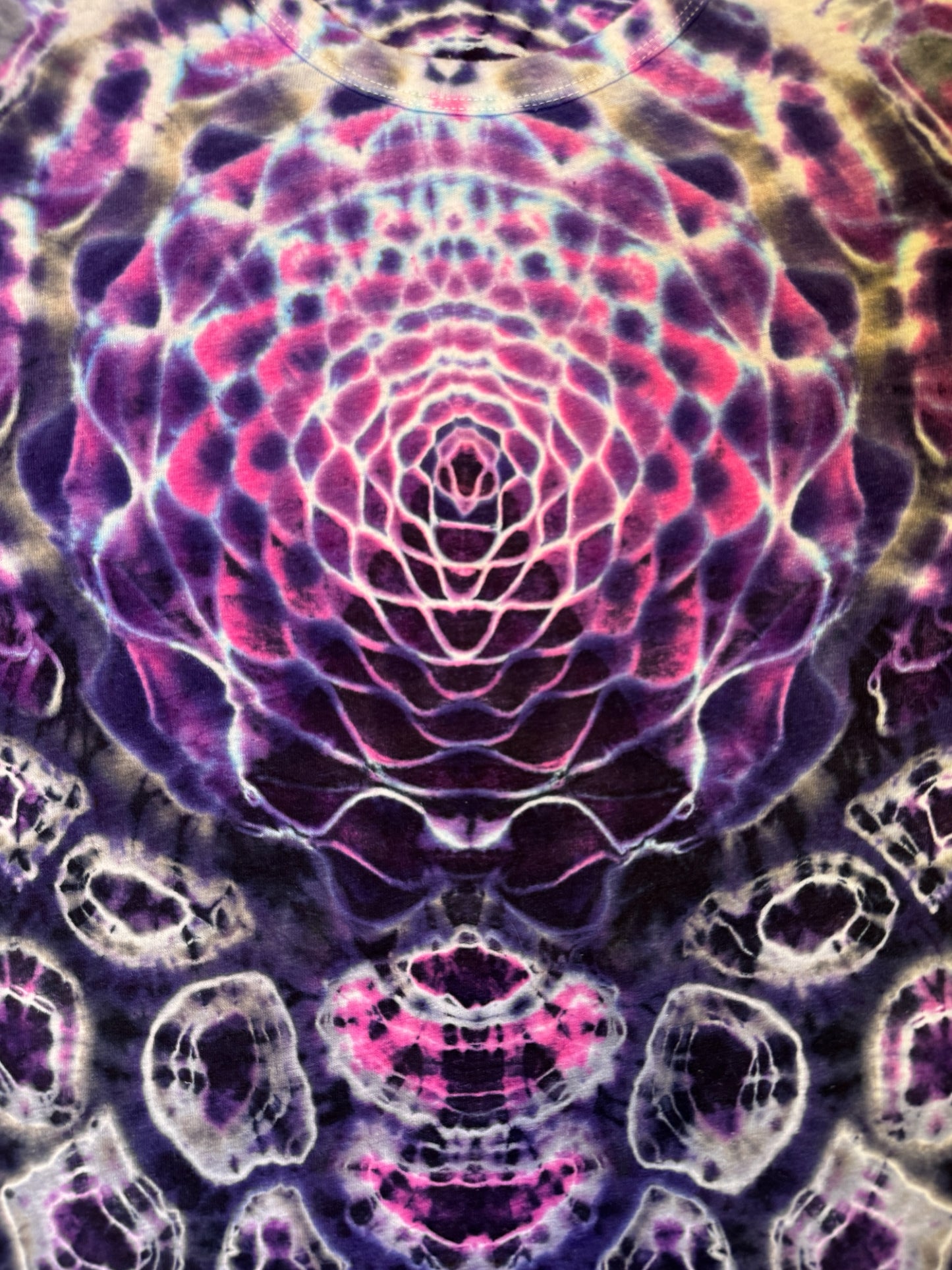 L - hemp cosmic mandala kenney style combo tee