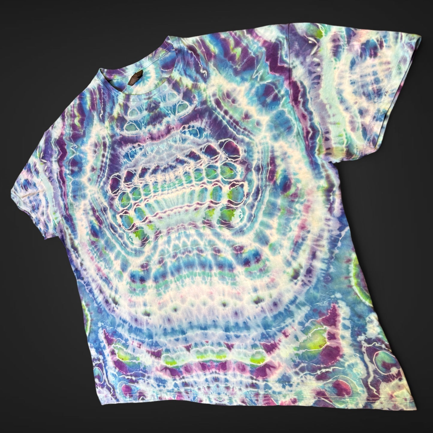 XXXL - all over cosmic egg tee