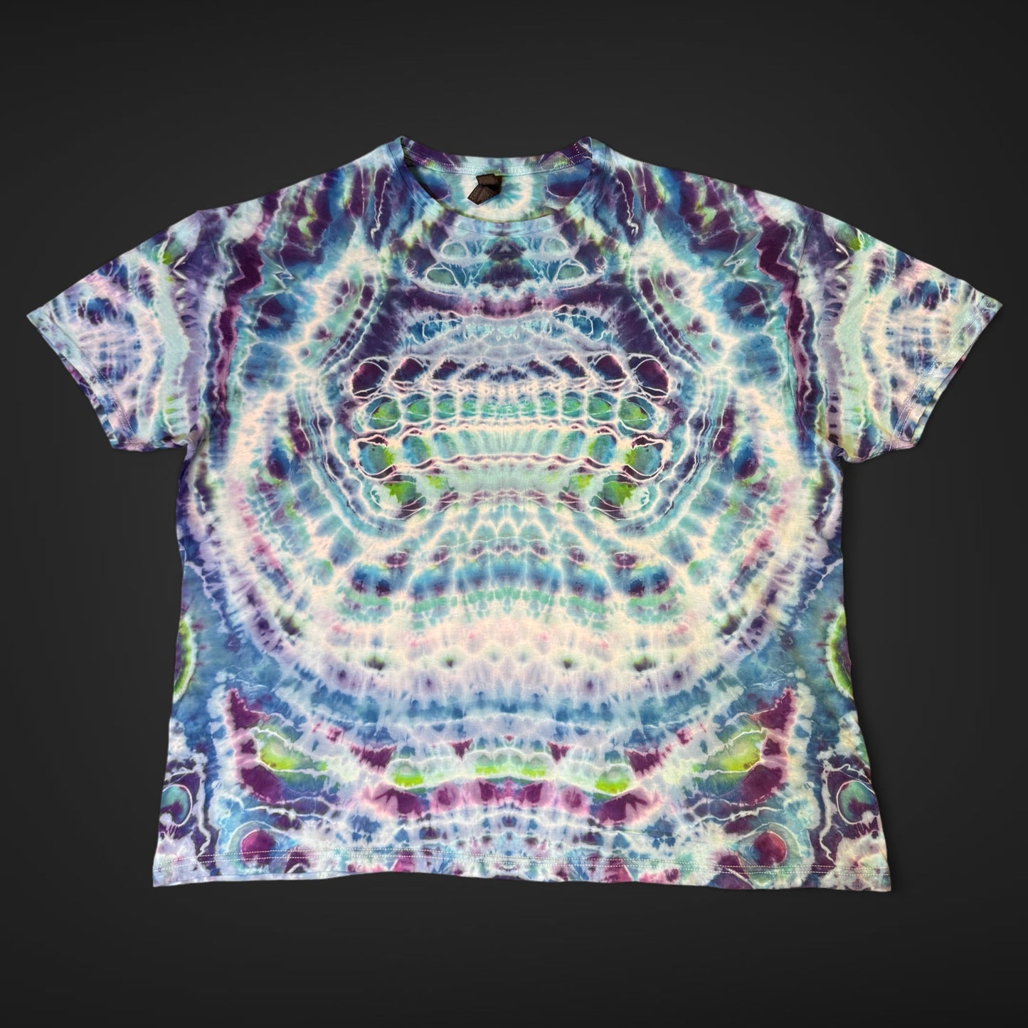 XXXL - all over cosmic egg tee